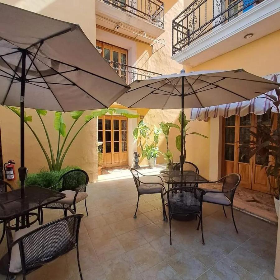 Cancun International Suites Buitenkant foto