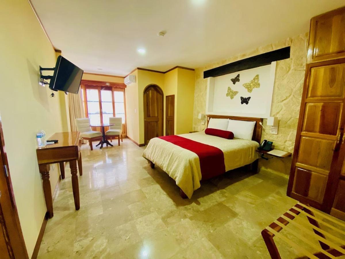 Cancun International Suites Buitenkant foto